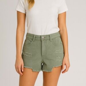 Love Tree Distressed Green Denim Shorts Women’s Small – NWT Frayed Hem
